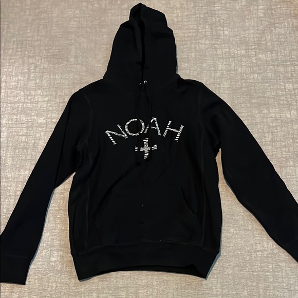 Noah NYC | Tops | Noah Zebra Core Logo Hoodie | Poshmark